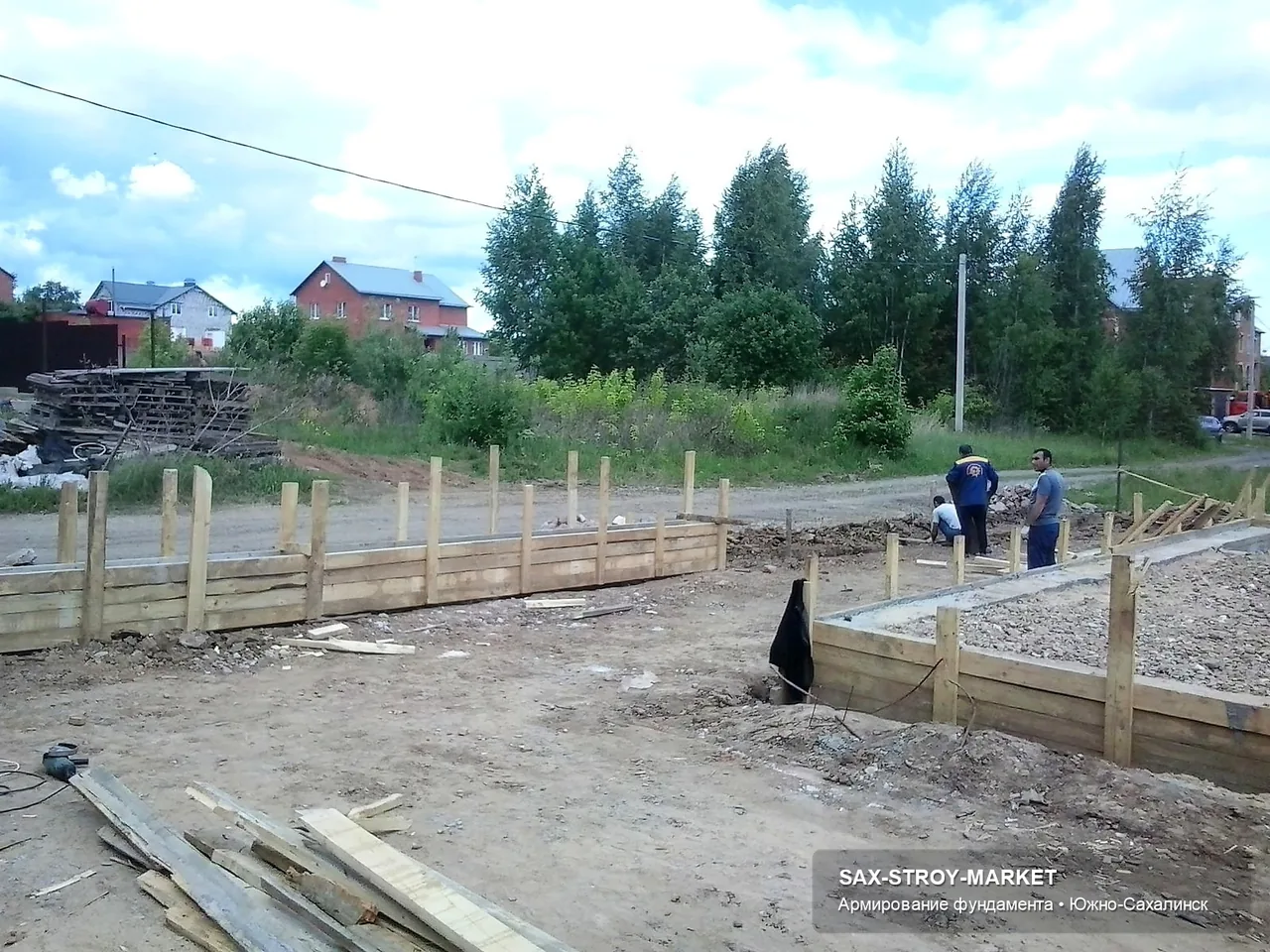 Фундаментный узел на Сахалине: грунт и подсыпка, очередность работ и связь с дальнейшей кладкой.
