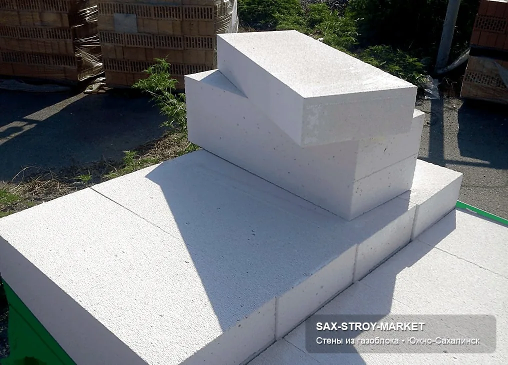 Поставка газоблоков: газоблок для строительства, партия материала на складе — Южно-Сахалинск, Сах-Строй-Маркет
