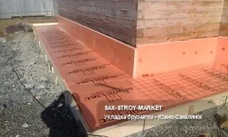 Укладка брусчатки: покрытие на участке, готовая зона покрытия — Южно-Сахалинск, Сах-Строй-Маркет