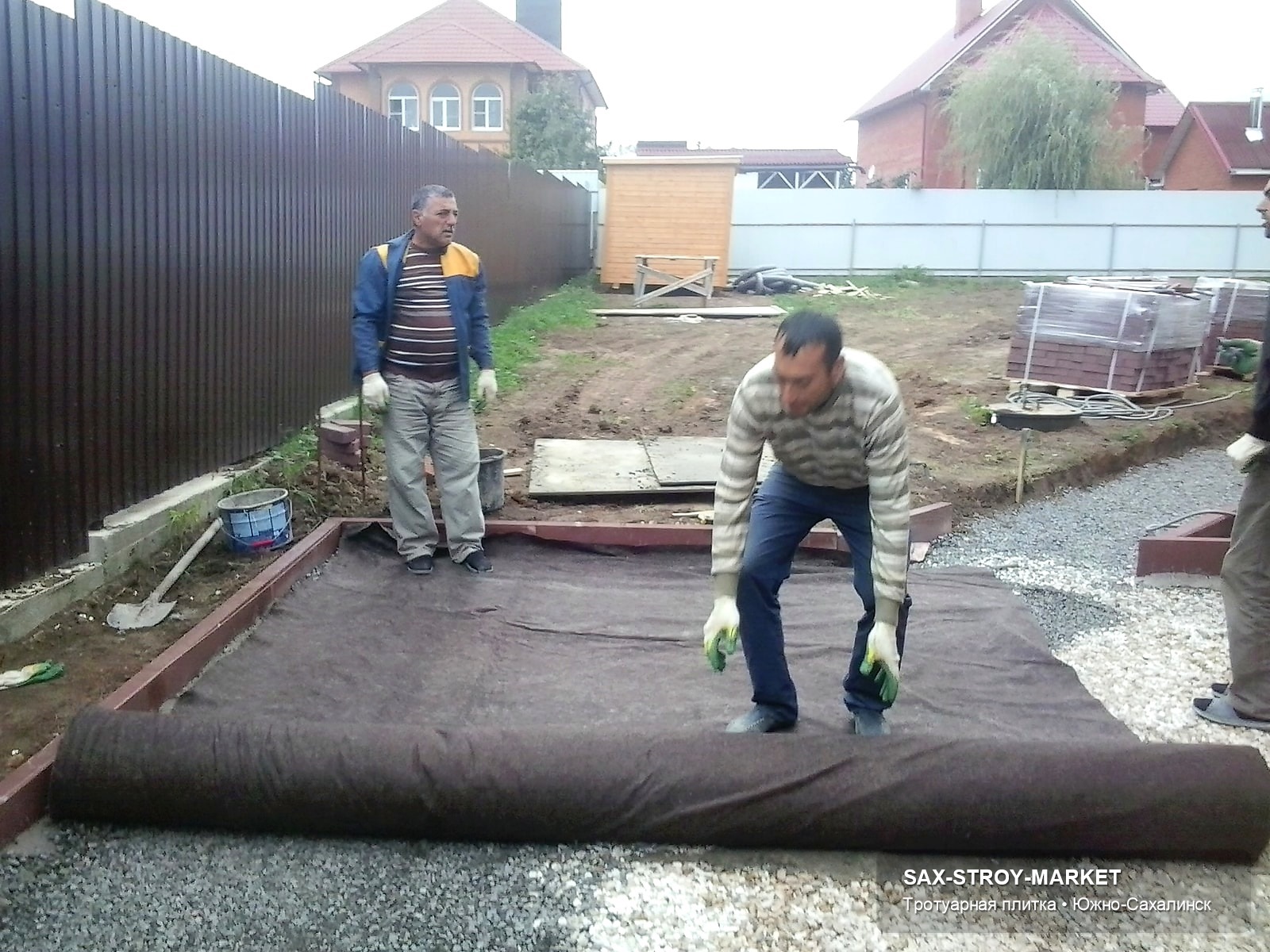 Брусчатка и тротуарная плитка: фото мощения участка — Южно-Сахалинск, Сах-Строй-Маркет