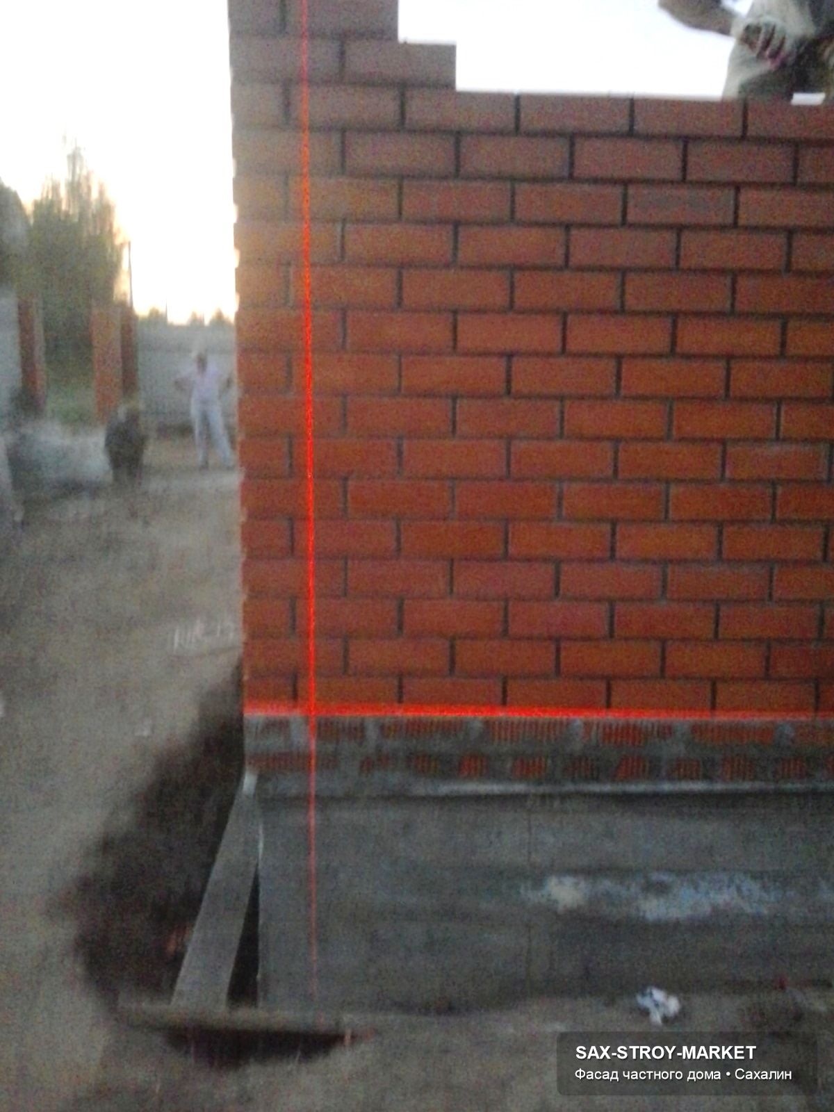 Строительство дома под ключ: частный дом, кладка стен крупным планом — Южно-Сахалинск, Сах-Строй-Маркет