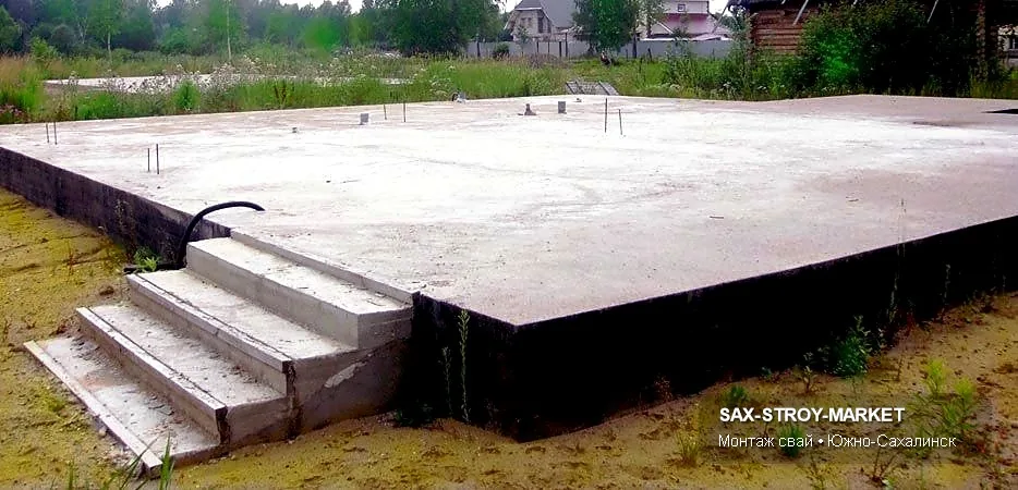 Устройство фундамента: основание под дом, опалубка перед заливкой — Южно-Сахалинск, Сах-Строй-Маркет