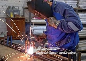 Установка ворот: ворота на участке, основание под конструкцию — Южно-Сахалинск, Сах-Строй-Маркет
